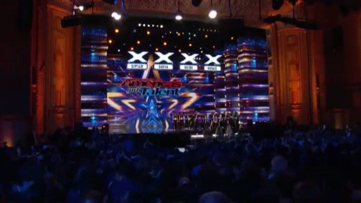 بالباز الذهبي.. فرقة مياس اللبنانية إلى نهائيات "أميركان غوت تالنت" 4 بالباز الذهبي.. فرقة مياس اللبنانية إلى نهائيات "أميركان غوت تالنت"