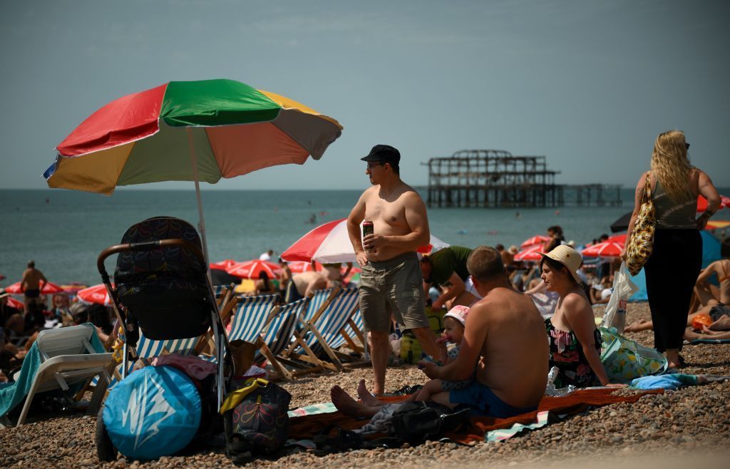 لأول مرة في التاريخ الحرارة في بريطانيا تلامس 40 درجة