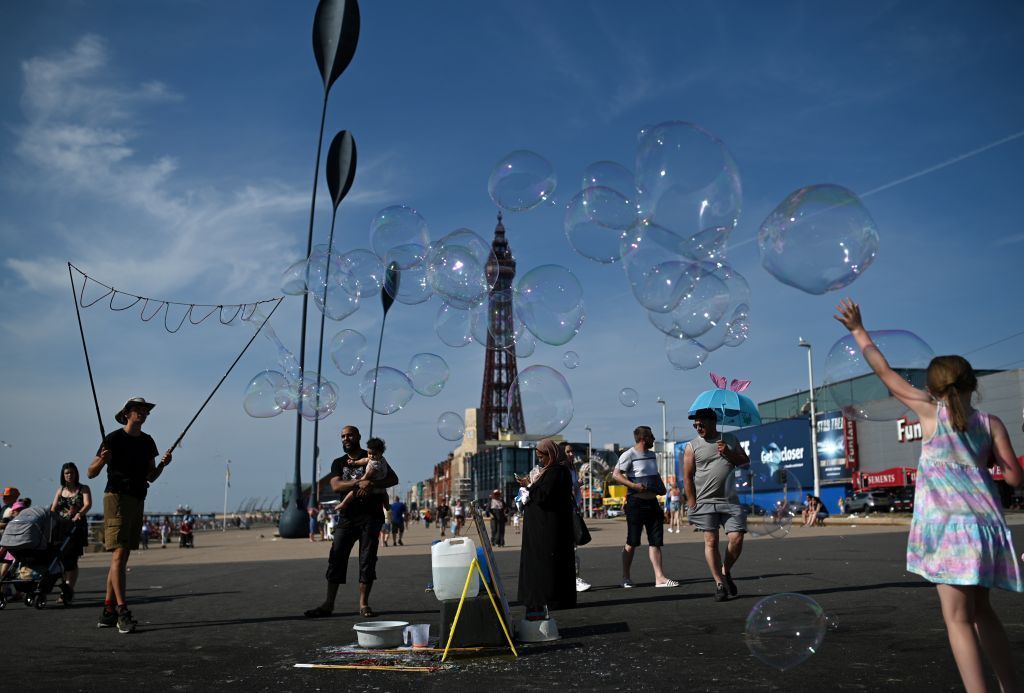 لأول مرة في التاريخ الحرارة في بريطانيا تلامس 40 درجة