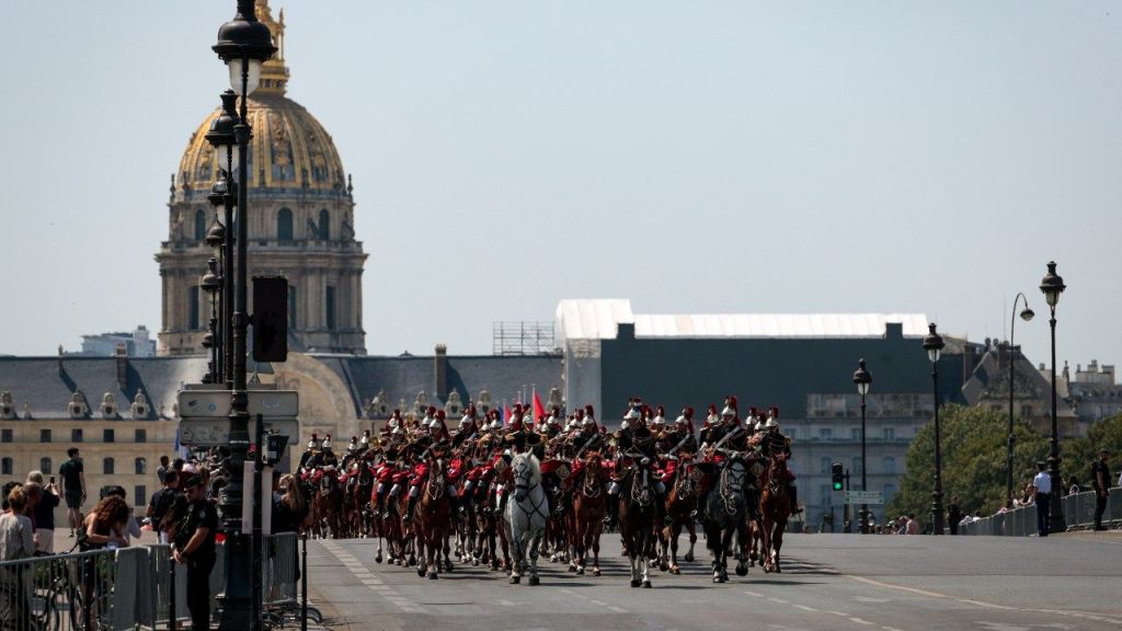 زيارة تاريخية لرئيس الإمارات إلى فرنسا
