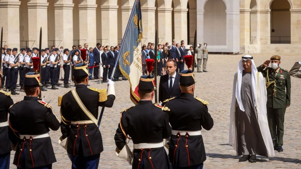زيارة تاريخية لرئيس الإمارات إلى فرنسا