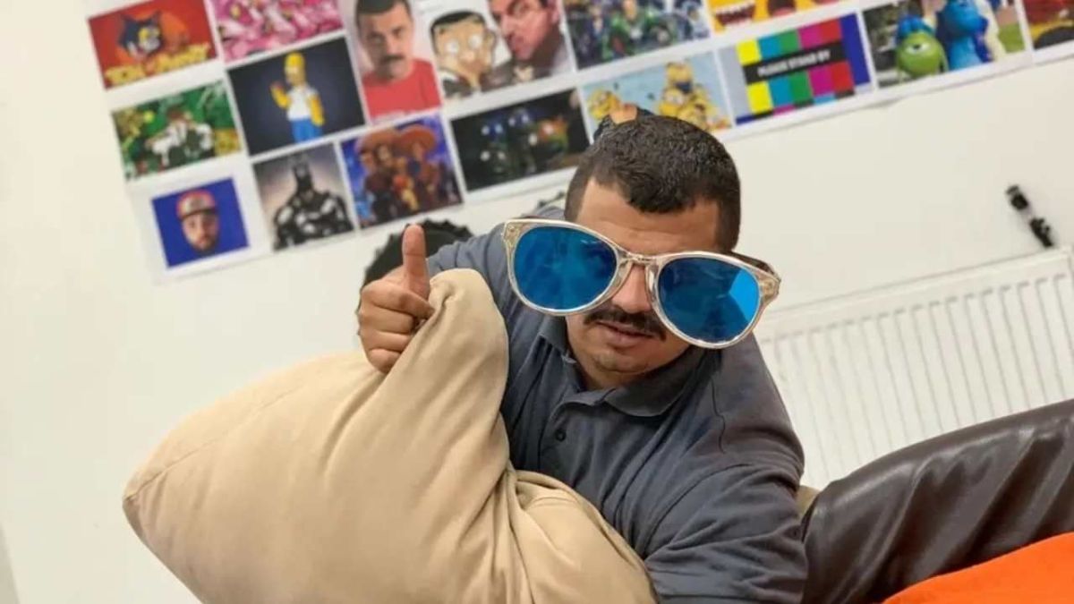 حسن الجملة يرد لأول مرة على الهجوم عليه بسبب رقصة المسرح 1 حسن الجملة