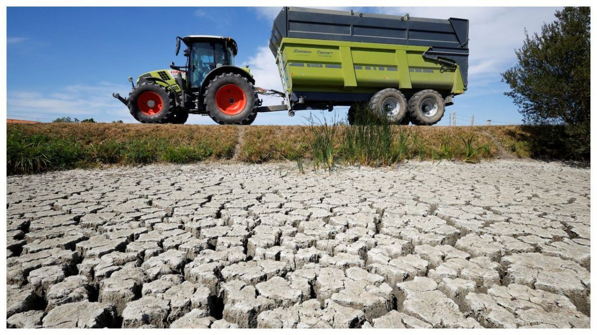 أزمة المناخ تضرب العالم.. جفاف ورياح وأمطار وسيول 1 أزمة المناخ تضرب العالم.. جفاف ورياح وأمطار وسيول