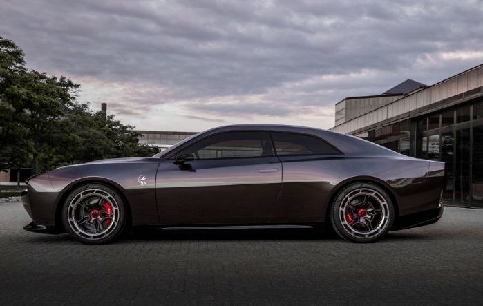 دودج تشارجر دايتونا SRT الكهربائية