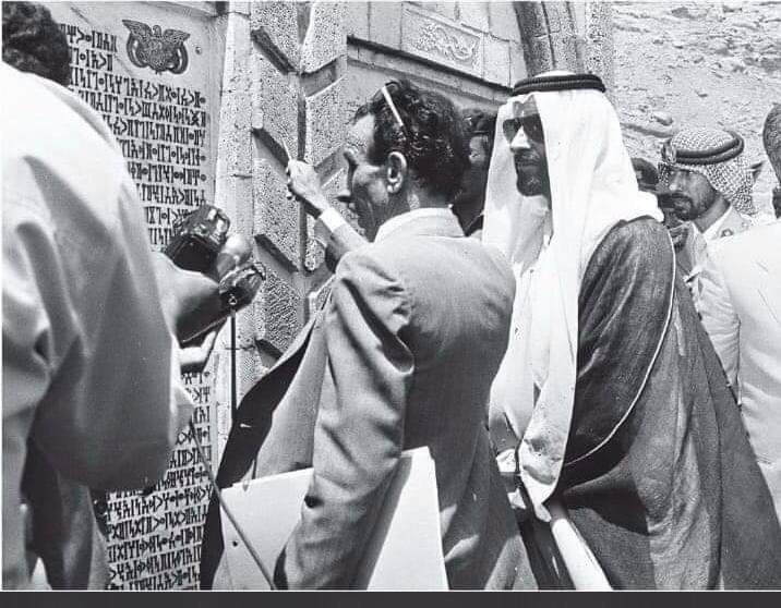 حديث الابن عن أبيه في لقاء حصري مع ابن حارس الهوية اليمنية المؤرخ والشاعر مطهر الإرياني