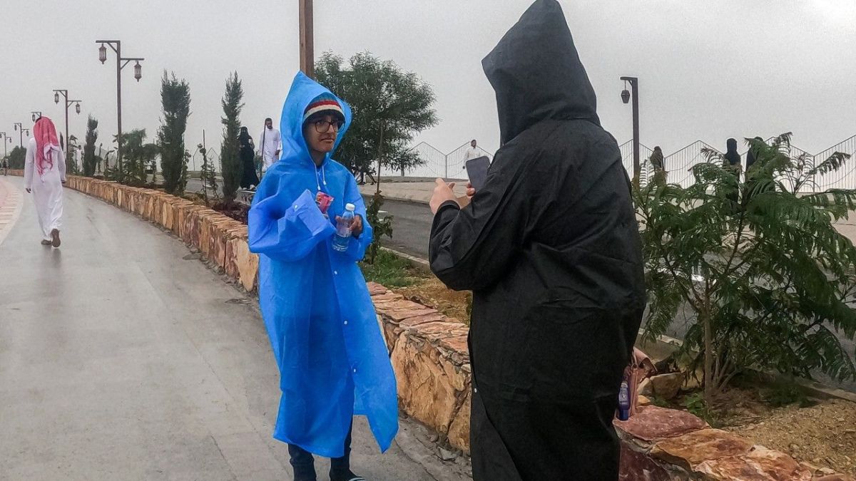 مدينة الضباب في السعودية.. باردة وممطرة في الصيف 1 مدينة الضباب في السعودية.. باردة وممطرة في الصيف