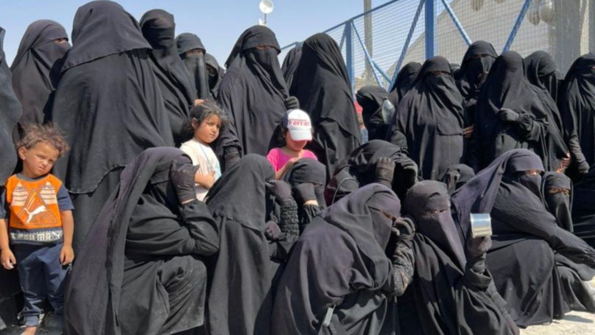 عملية أمنية موسعة في مخيم الهول للقضاء على خلايا داعش