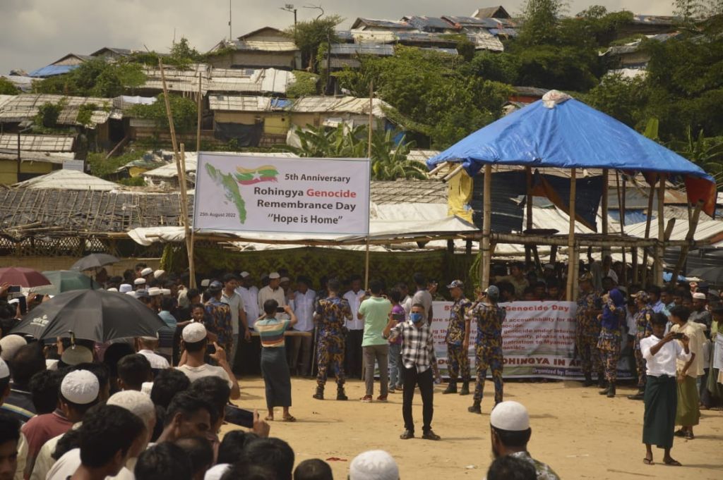 لاجئو الروهينغا في بنغلاديش: جيش ميانمار يواصل الإرهاب علينا