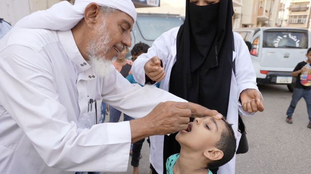 شلل الأطفال يعود إلى اليمن والحوثي "يُحّرم" تلقي اللقاحات 1 تحقيق| شلل الأطفال يعود إلى اليمن والحوثي "يُحرم" تلقي اللقاحات