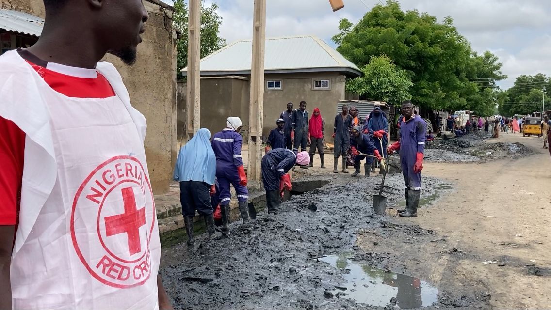 برعاية الصليب الأحمر.. 700 مستفيد من مشروع "النقد مقابل العمل" في بورنو