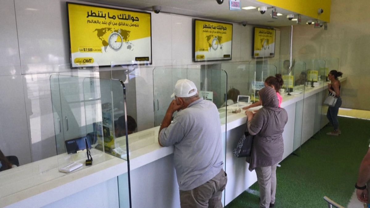 اللبنانيون