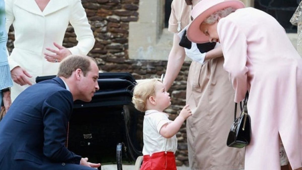 صور من تاريخ الملكة إليزابيث