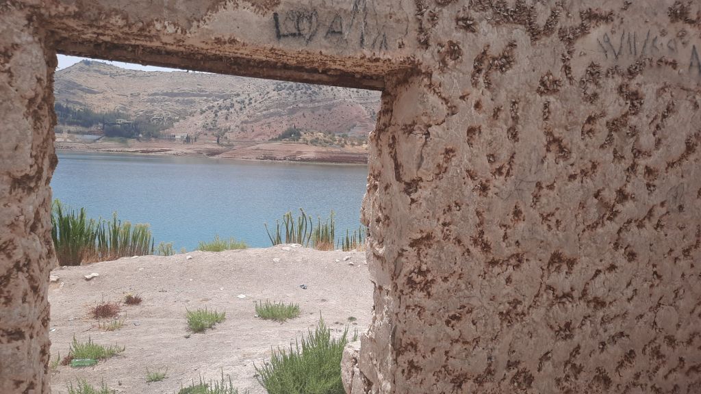 الجفاف يكشف معالم أثرية في العراق وسوريا.. هل تلاعب العثمانيون بمجرى دجلة والفرات؟ 5 الجفاف يكشف معالم أثرية في العراق وسوريا.. هل تلاعب العثمانيون بمجرى دجلة والفرات؟