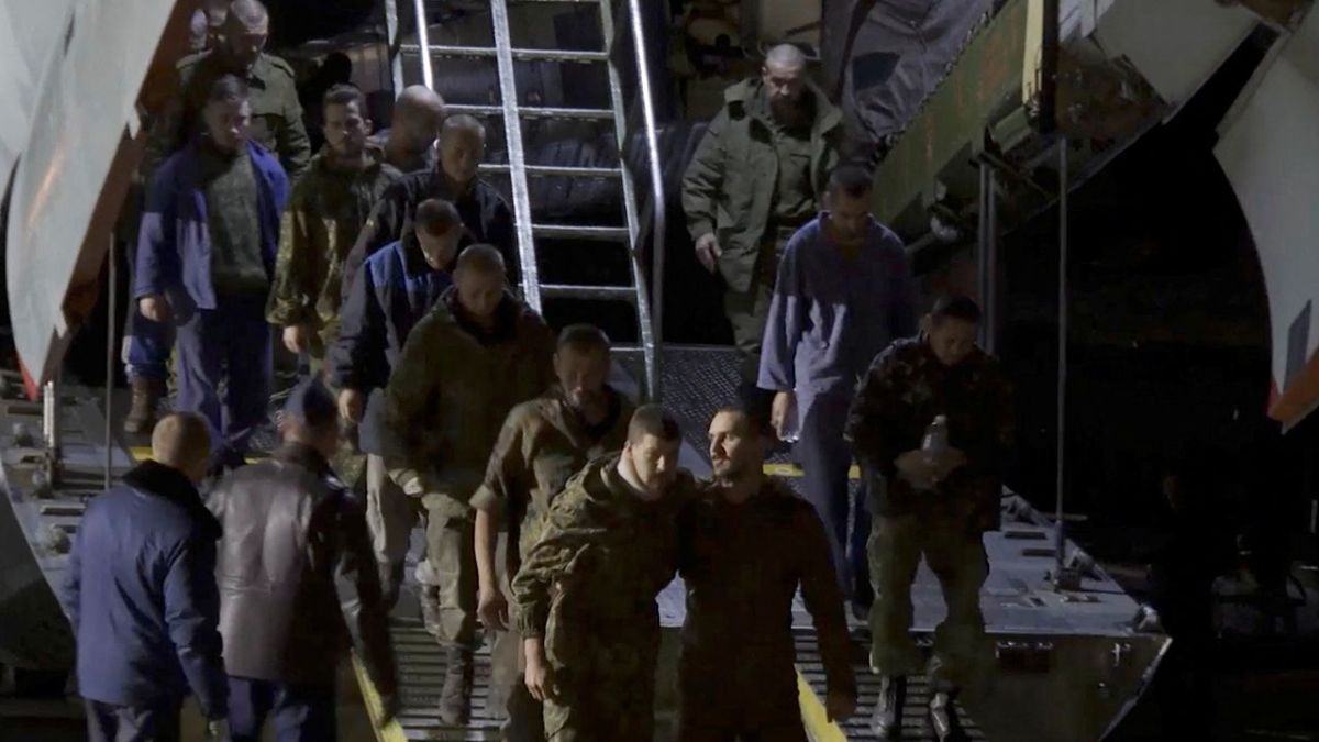 صفقة تبادل أسرى مثيرة للجدل.. مقاتلو آزوف مقابل ميدفيدشوك 1 صفقة تبادل أسرى مثيرة للجدل.. مقاتلو آزوف مقابل ميدفيدشوك