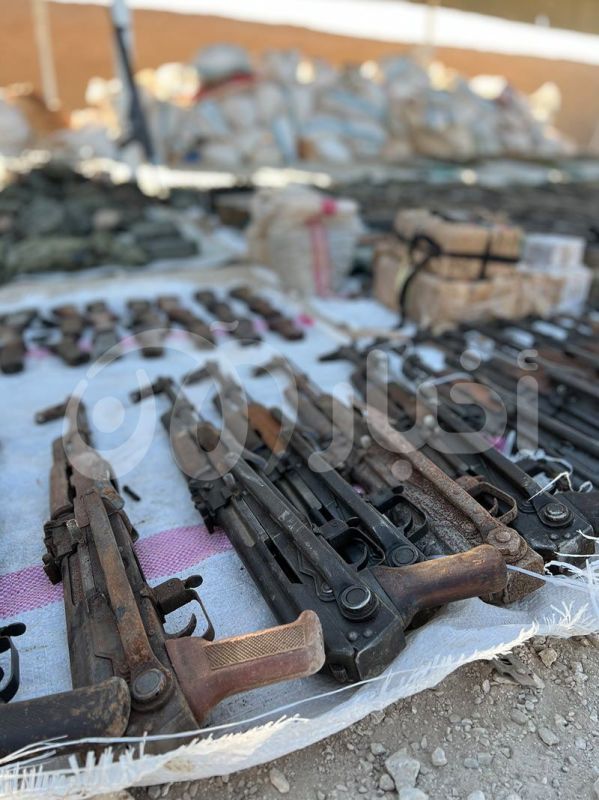 صواريخ محمولة على الكتف وكميات هائلة من الأسلحة والذخائر.. إحباط عملية ضخمة لداعش قرب مخيم الهول 2 صواريخ محمولة على الكتف وكميات هائلة من الأسلحة والذخائر.. إحباط عملية ضخمة لداعش قرب مخيم الهول