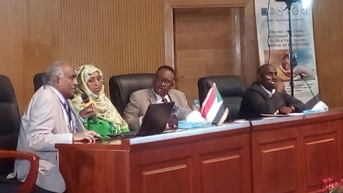 جامعة السودان العالمية تنظم مؤتمراً لمناقشة الأزمة المناخية في السودان وأفريقيا 1 جامعة السودان العالمية تنظم مؤتمراً لمناقشة الأزمة المناخية في السودان وأفريقيا