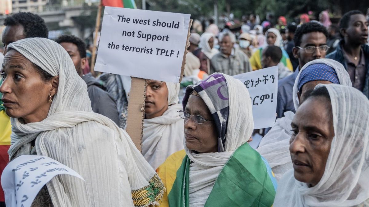 إثيوبيا: الآلاف يتظاهرون قبيل بدء محادثات السلام في جنوب إفريقيا بين الأطراف المتحاربة 6 إثيوبيا