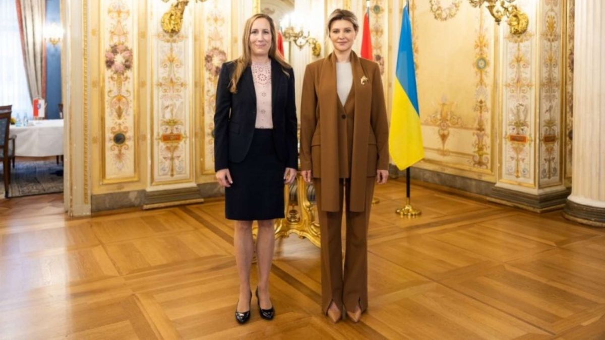 السيدة الأولى لأوكرانيا تقدم مشروعين في أكبر معرض للكتاب في العالم 1 السيدة الأولى لأوكرانيا تقدم مشروعين في أكبر معرض للكتاب في العالم