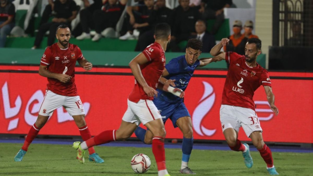 الأهلي والزمالك في الإمارات.. من يحسم معركة السوبر؟ 4 الأهلي والزمالك في الإمارات.. من يحسم معركة السوبر؟