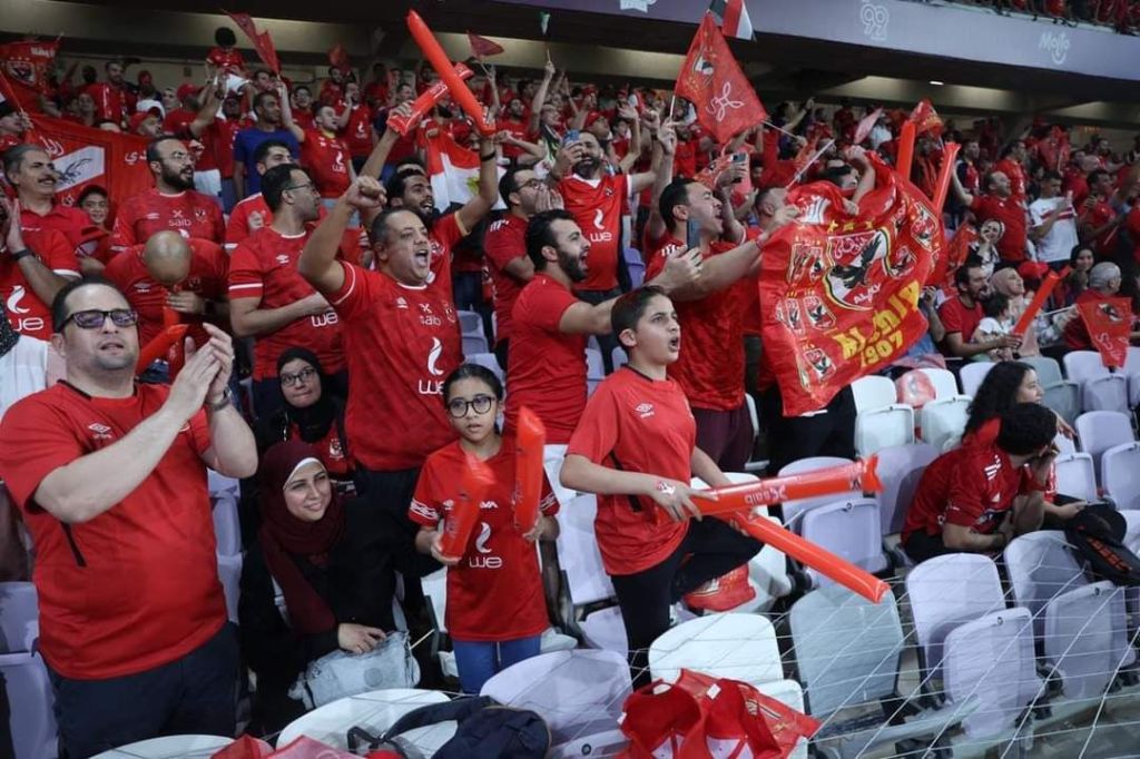 الأهلي يتوج بلقب السوبر المصري على حساب غريمه الزمالك