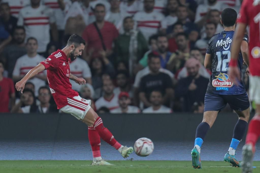 الأهلي يتوج بلقب السوبر المصري على حساب غريمه الزمالك