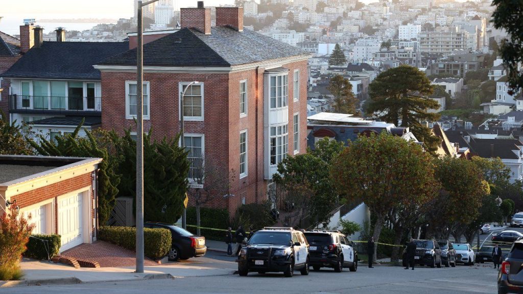 نانسي بيلوسي تُعلق على واقعة الاعتداء على زوجها