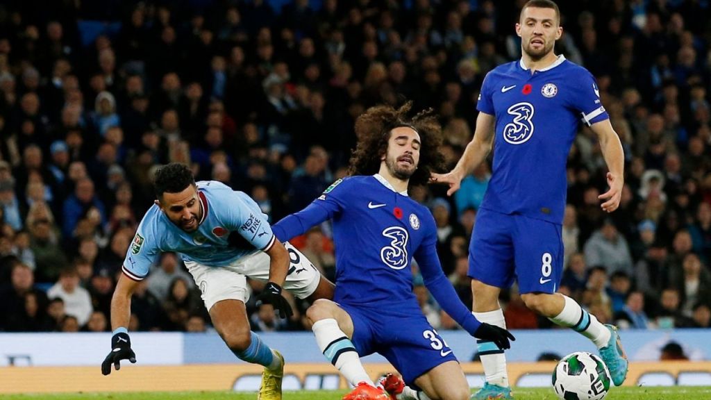 مانشستر سيتي يتأهل إلى ثمن نهائي كأس الرابطة بثنائية في مرمى تشيلسي