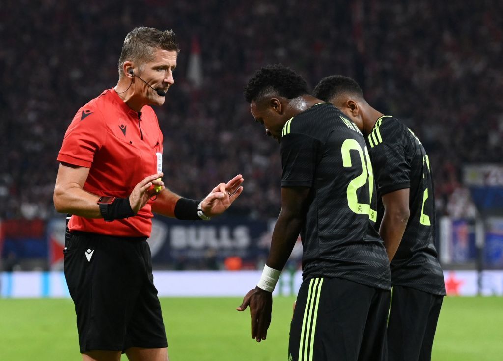 أدار 538 مباراة في تاريخه.. من هو دانييلي أورساتو حكم المباراة الافتتاحية لكأس العالم 2022؟ 1 أدار 538 مباراة في تاريخه.. من هو دانييلي أورساتو حكم المباراة الافتتاحية لكأس العالم 2022؟