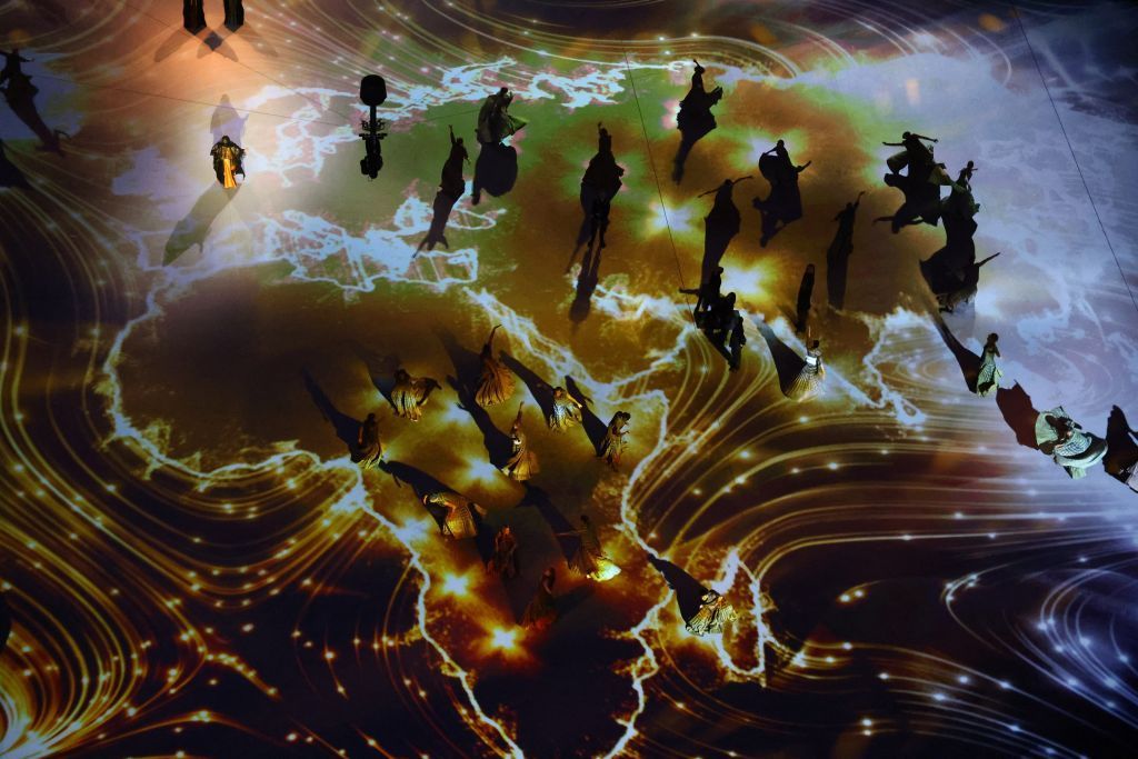 بحضور رسمي وعالمي.. قطر تقص شريط افتتاح كأس العالم 2022 (صور)