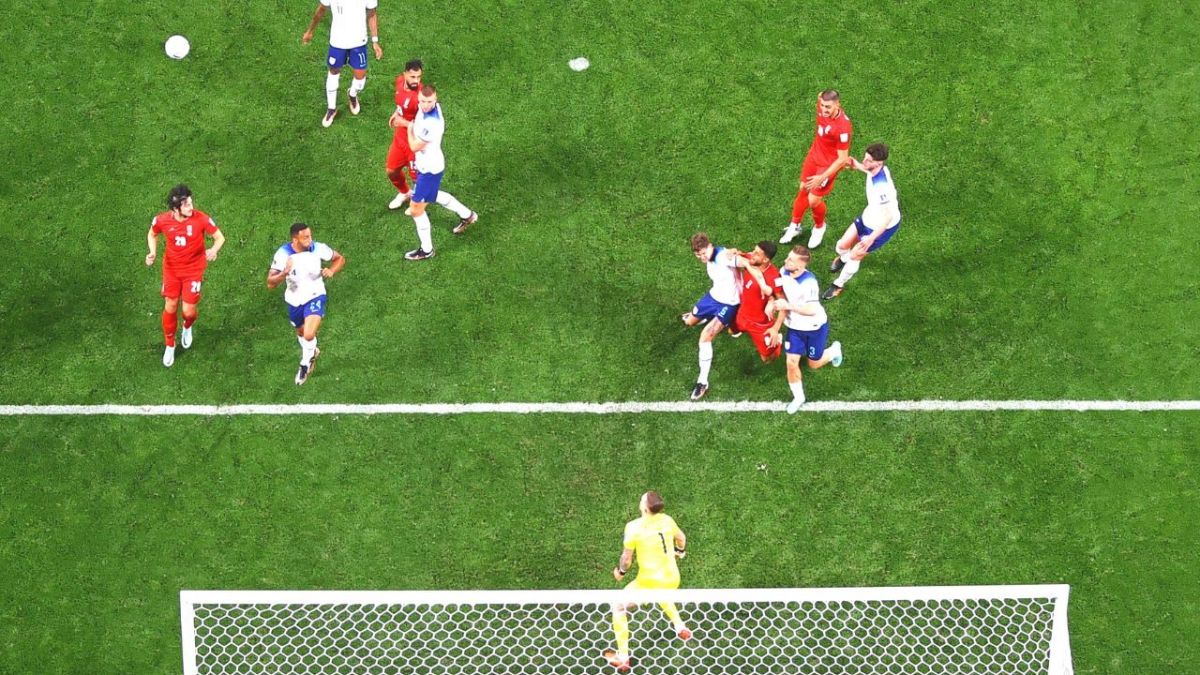 موفد "أخبار الآن" يرصد أجواء مباريات اليوم الثاني في كأس العالم