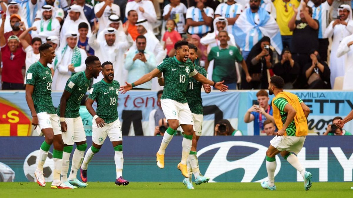 مفاجأة تاريخية.. منتخب السعودية يضرب الأرجنتين بثنائية ويحرمها من رقم قياسي