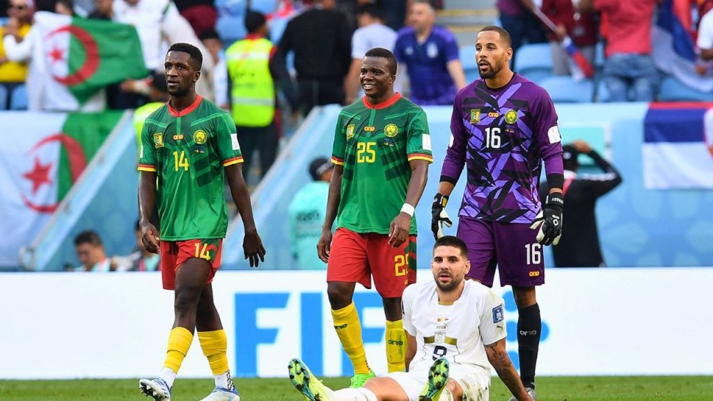 الكاميرون تتعادل مع صربيا في الجولة الثانية من كأس العالم 2 الكاميرون تتعادل مع صربيا في الجولة الثانية من كأس العالم