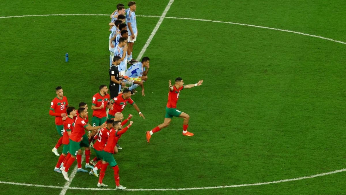 بالصور.. فرحة نجوم المغرب بالفوز التاريخي على إسبانيا