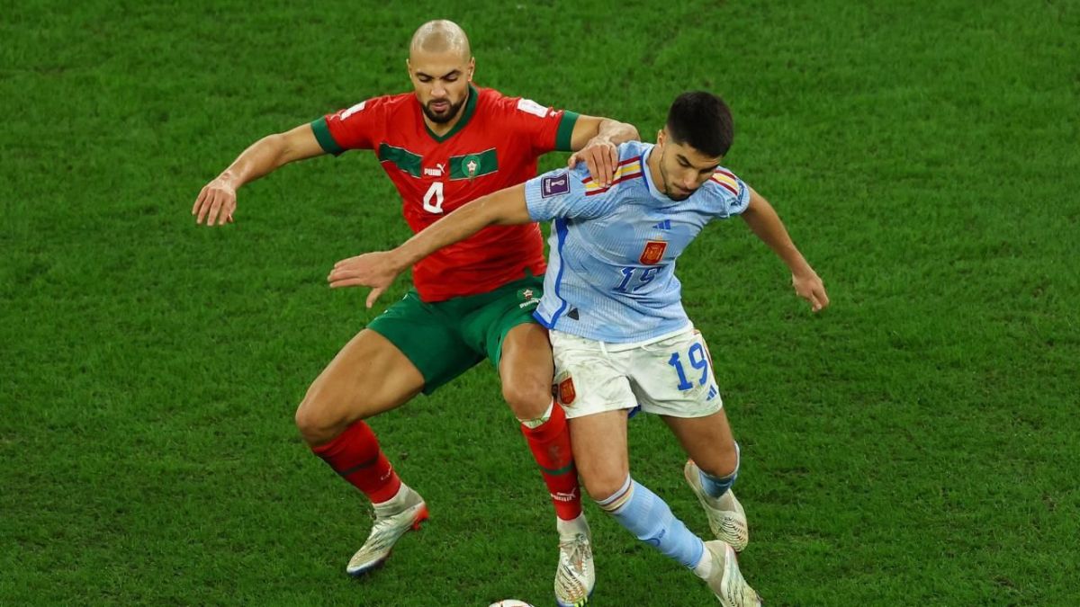 المغرب في يوم مصيري.. رفاق أشرف حكيمي يسعون لمواصلة المجد المونديالي من بوابة البرتغال
