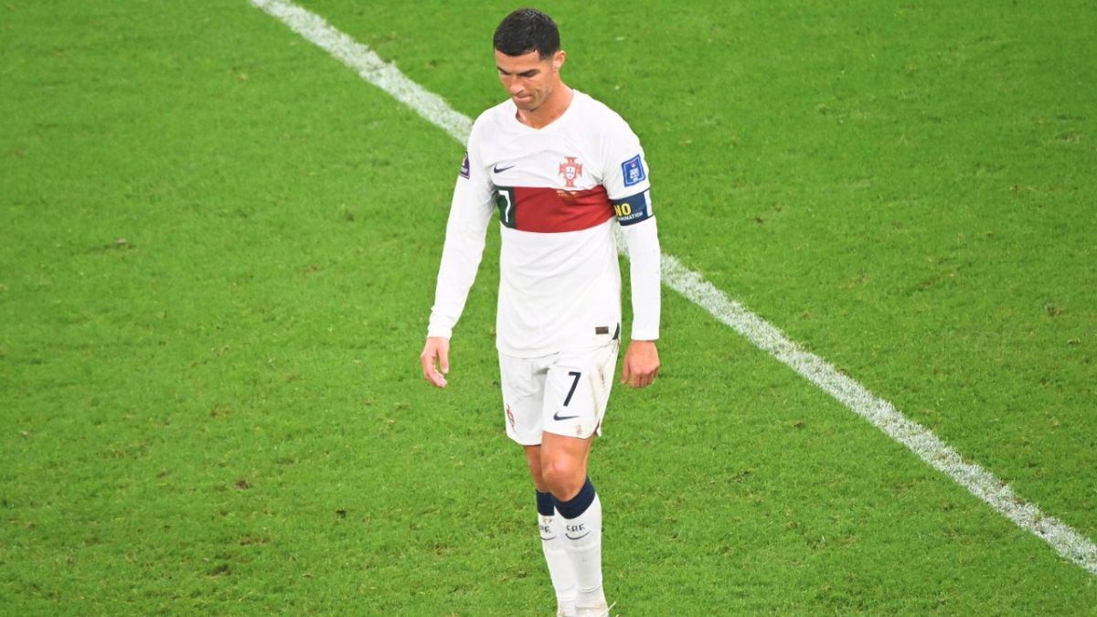 بالبكاء.. كريستيانو رونالدو يودّع كأس العالم على يد المغرب 1 بالبكاء.. كريستيانو رونالدو يودّع كأس العالم على يد المغرب