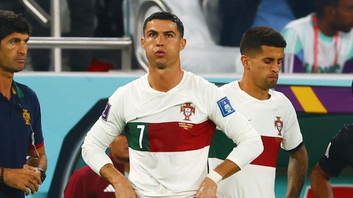 كريستيانو رونالدو.. نهاية حزينة لمسيرة أسطورية 3 كريستيانو رونالدو.. نهاية حزينة لمسيرة أسطورية