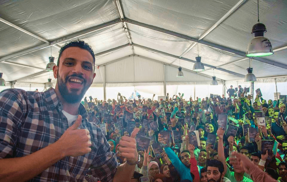 قصة حياة ويجز كاملة.. من الطفولة إلى الغناء في نهائي كأس العالم