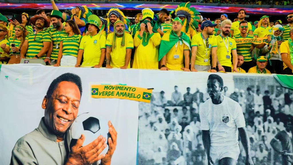 ما هو الوضع الصحي لنجم الكرة البرازيلي بيليه؟