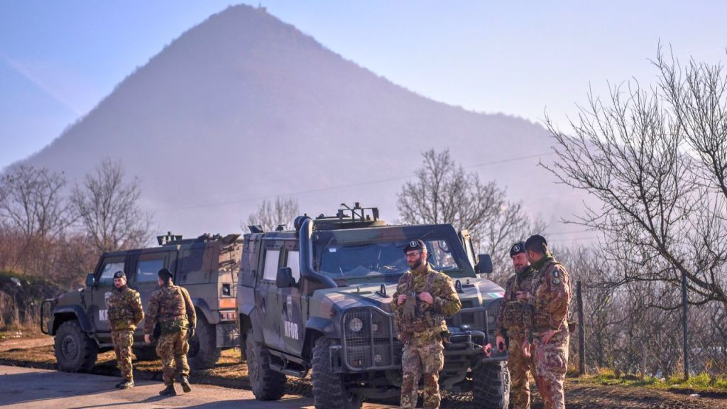 تصاعد التوتر بين صربيا وكوسوفو 1 تصاعد التوتر بين صربيا وكوسوفو