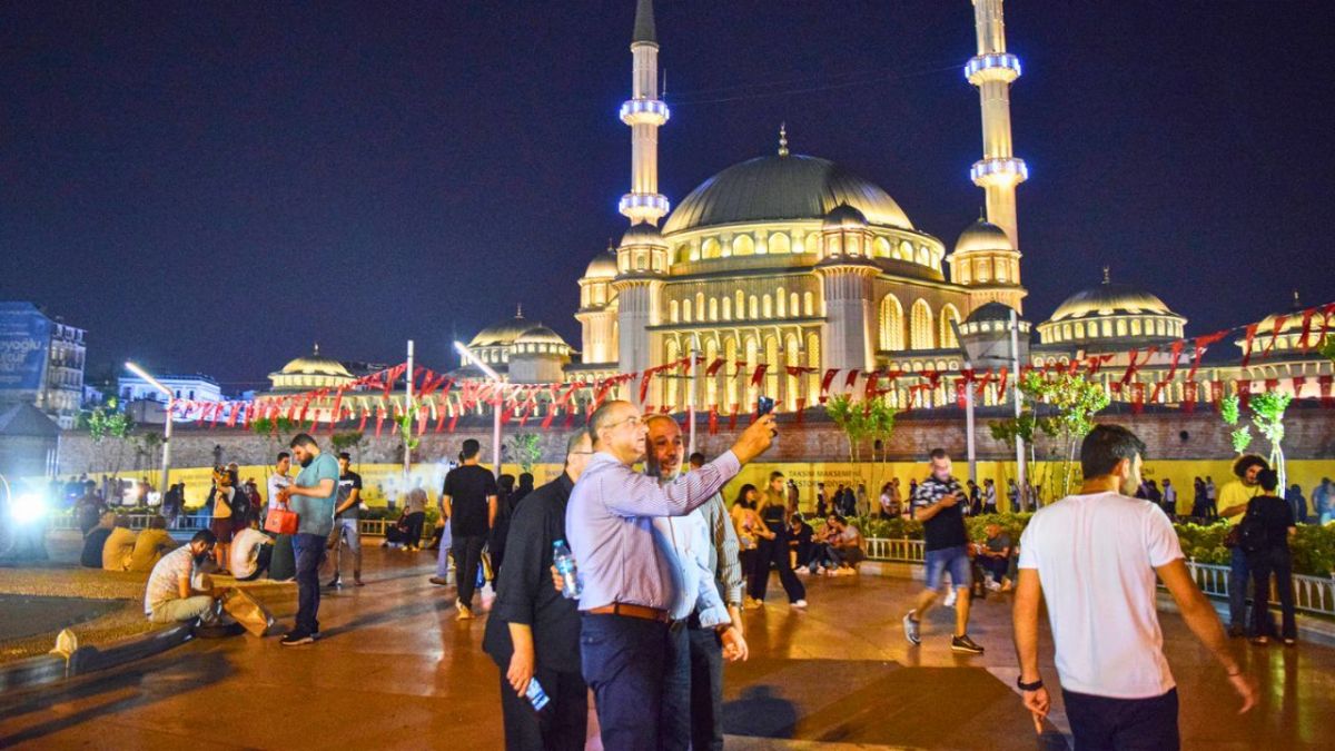 تقارب تركيا مع سوريا.. خنجر في ظهر اللاجئين والمعارضة السورية 3 تقارب تركيا مع سوريا.. خنجر في ظهر اللاجئين والمعارضة السورية