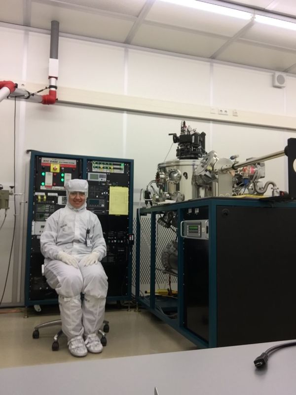 من هي المصرية التي اتهمتها أستاذتها الجامعية بالغباء فأصبحت عالمة فيزياء؟ 24 من هي المصرية التي اتهمتها أستاذتها الجامعية بالغباء فأصبحت عالمة فيزياء؟