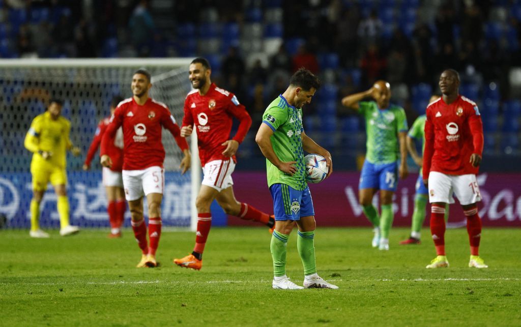 لمواجهة ريال مدريد.. الأهلي يتأهل إلى نصف نهائي مونديال الأندية 1 لمواجهة ريال مدريد.. الأهلي يتأهل إلى نصف نهائي مونديال الأندية