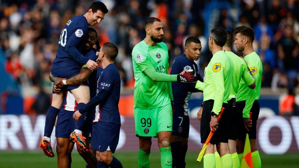 فوز قاتل لباريس سان جيرمان على حساب ليل.. ونيمار يخرج باكيًا