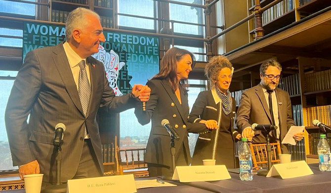 هل تتفق المعارضة الإيرانية على زعيم لها؟