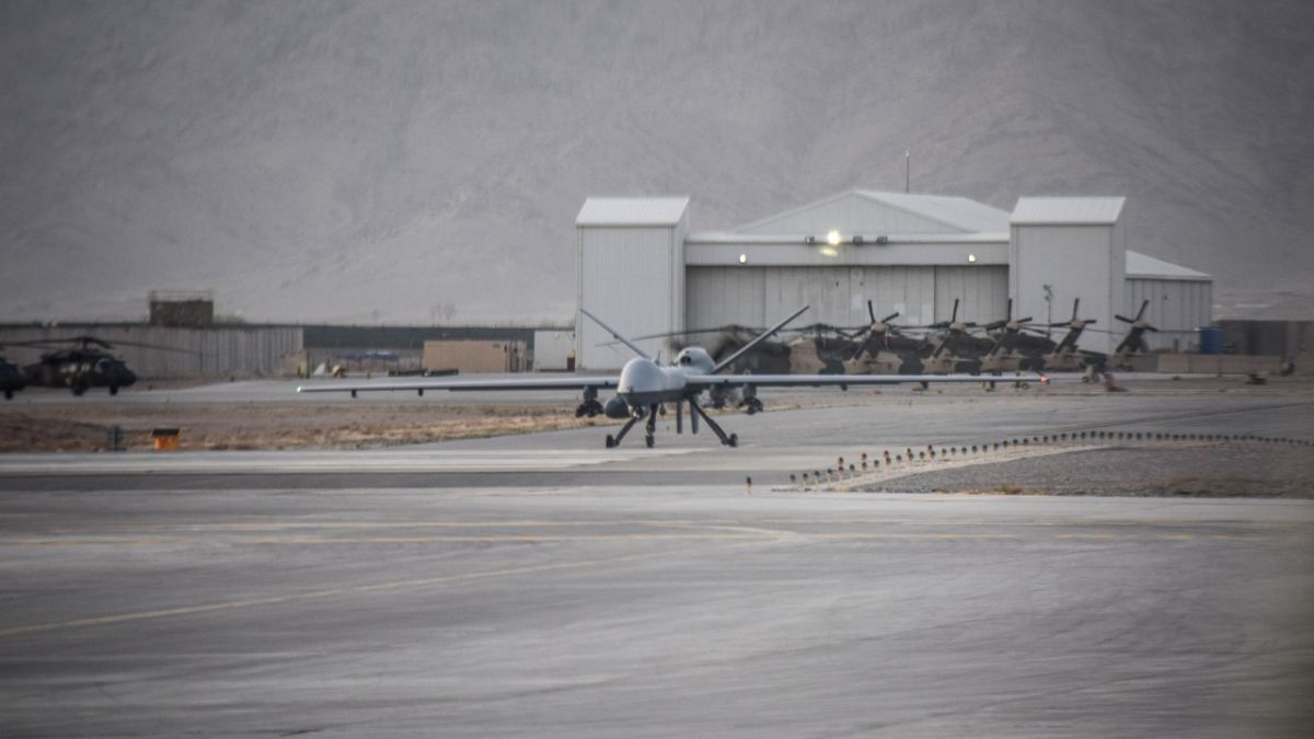 تصعيد خطير بين روسيا والولايات المتحدة بعد إسقاط مسيّرة (MQ-9).. فما مواصفات هذه الطائرة؟ 2 تصعيد خطير بين روسيا والولايات المتحدة بعد إسقاط مسيّرة (MQ-9).. فما مواصفات هذه الطائرة؟