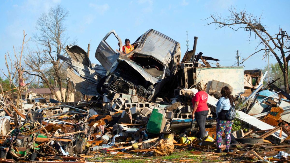 قتلى في إعصار ضرب ولاية ميسيسيبي الأمريكية