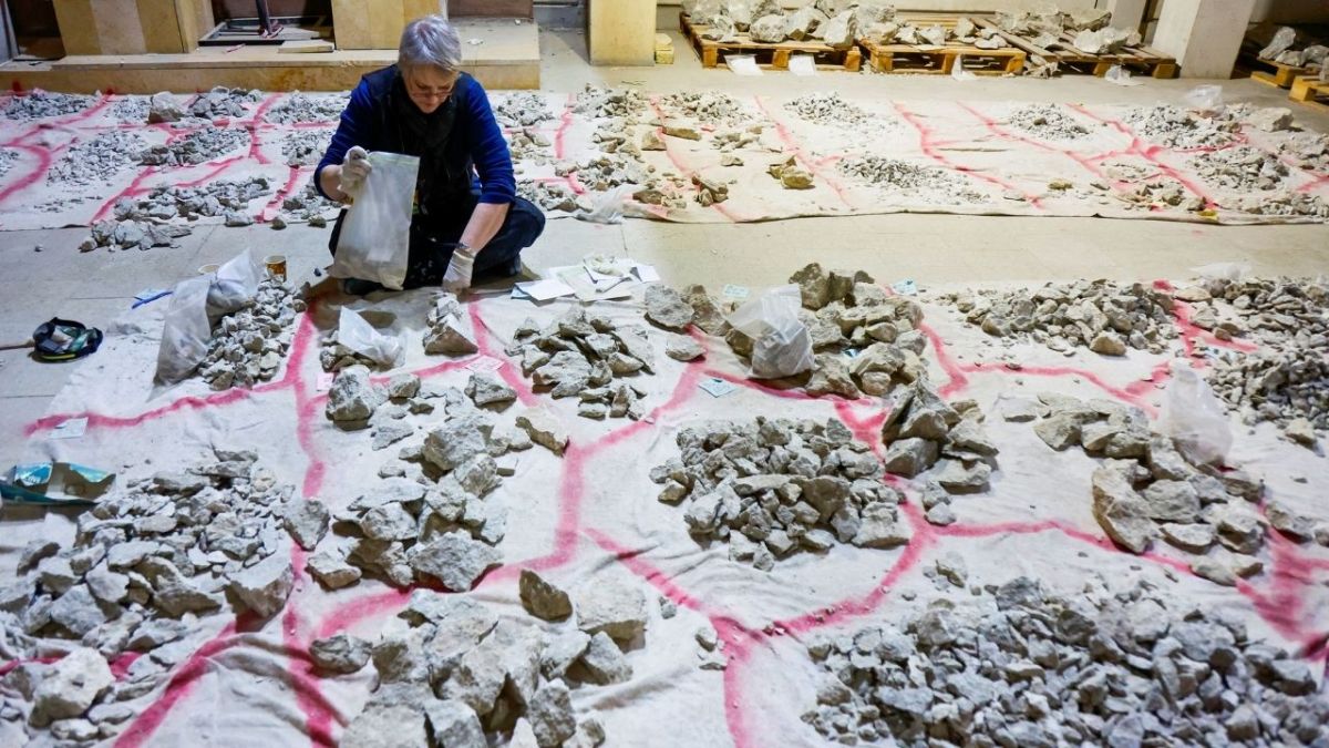 داعش دّمر البشر والحجر.. خبراء يحاولون ترميم الآثار التي دمرها التنظيم في الموصل