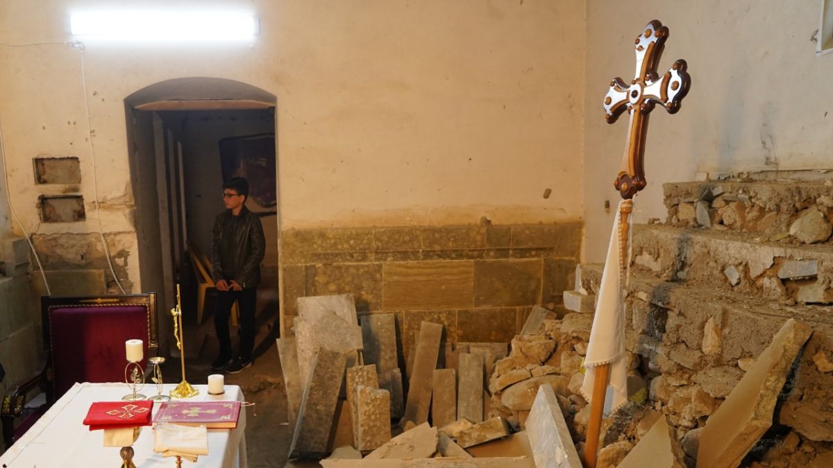 لأول مرة منذ أكثر من 20 عاماً.. قداس في دير مار ميخائيل بالموصل شمال العراق