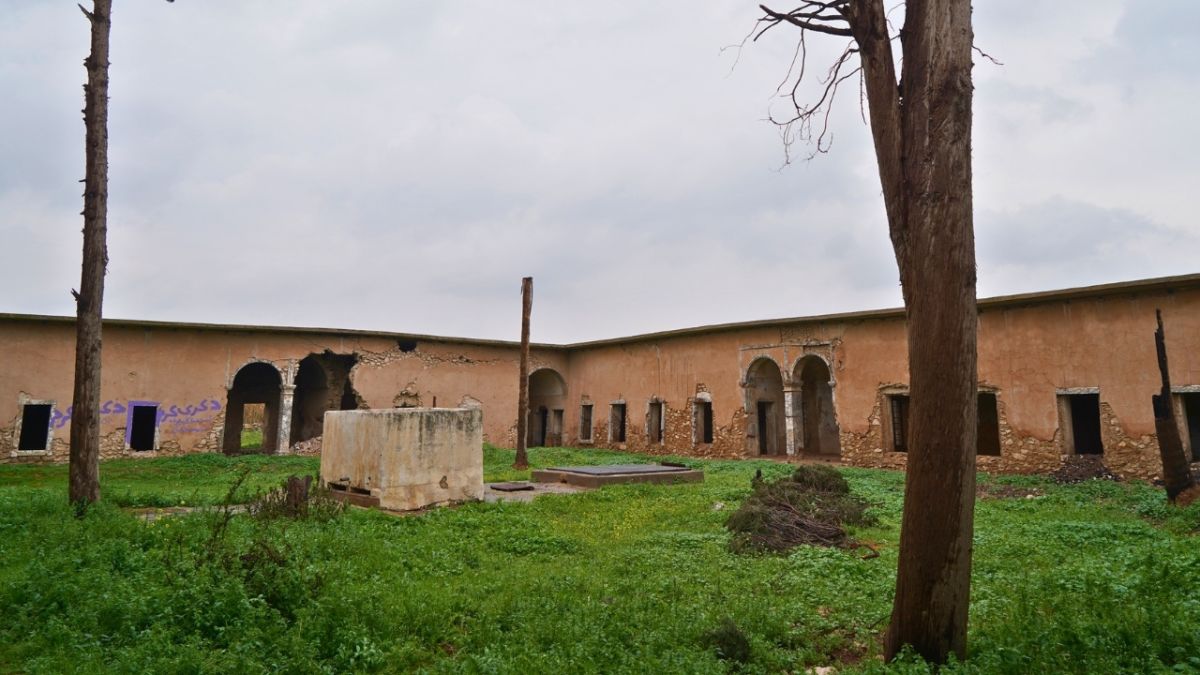 لأول مرة منذ أكثر من 20 عاماً.. قداس في دير مار ميخائيل بالموصل شمال العراق