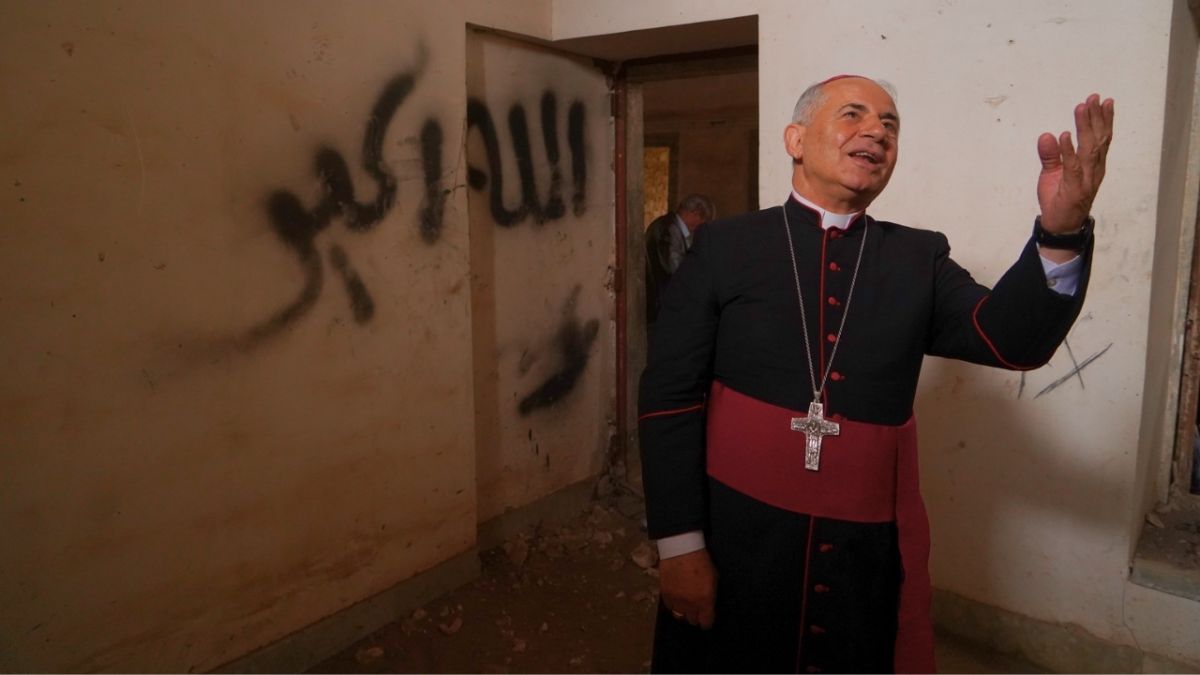 لأول مرة منذ أكثر من 20 عاماً.. قداس في دير مار ميخائيل بالموصل شمال العراق